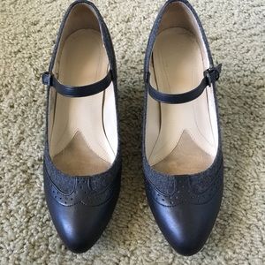 Naturalizer 2.5” Navy Heels